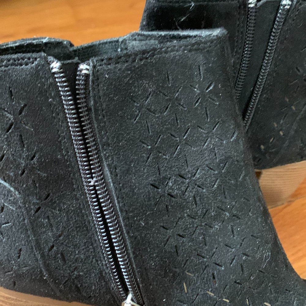 Open toe black booties - Picture 3 of 6